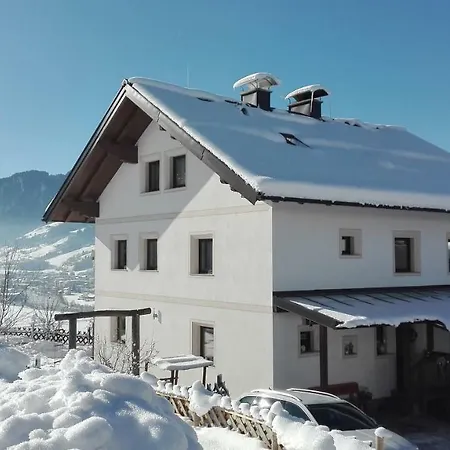 Farm stay Kleinnaglerhof Sankt Johann im Pongau